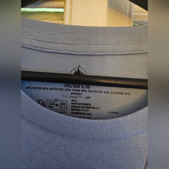 Unisex DISNEYLAND RESORT 2023 THE HAPPIEST PLACE ON EARTH T-SHIRT SIZE LARGE - Picture 5 of 6